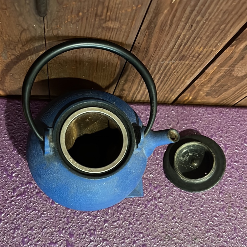 Teapot - Picture 2 of 4